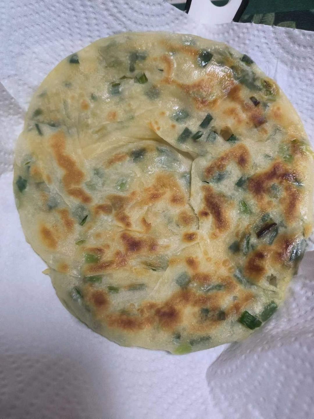 家常葱油饼 柔软多层 凉了也不硬 附细节视频详解