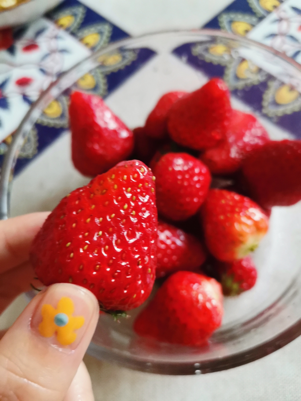 草莓炼乳冰的做法