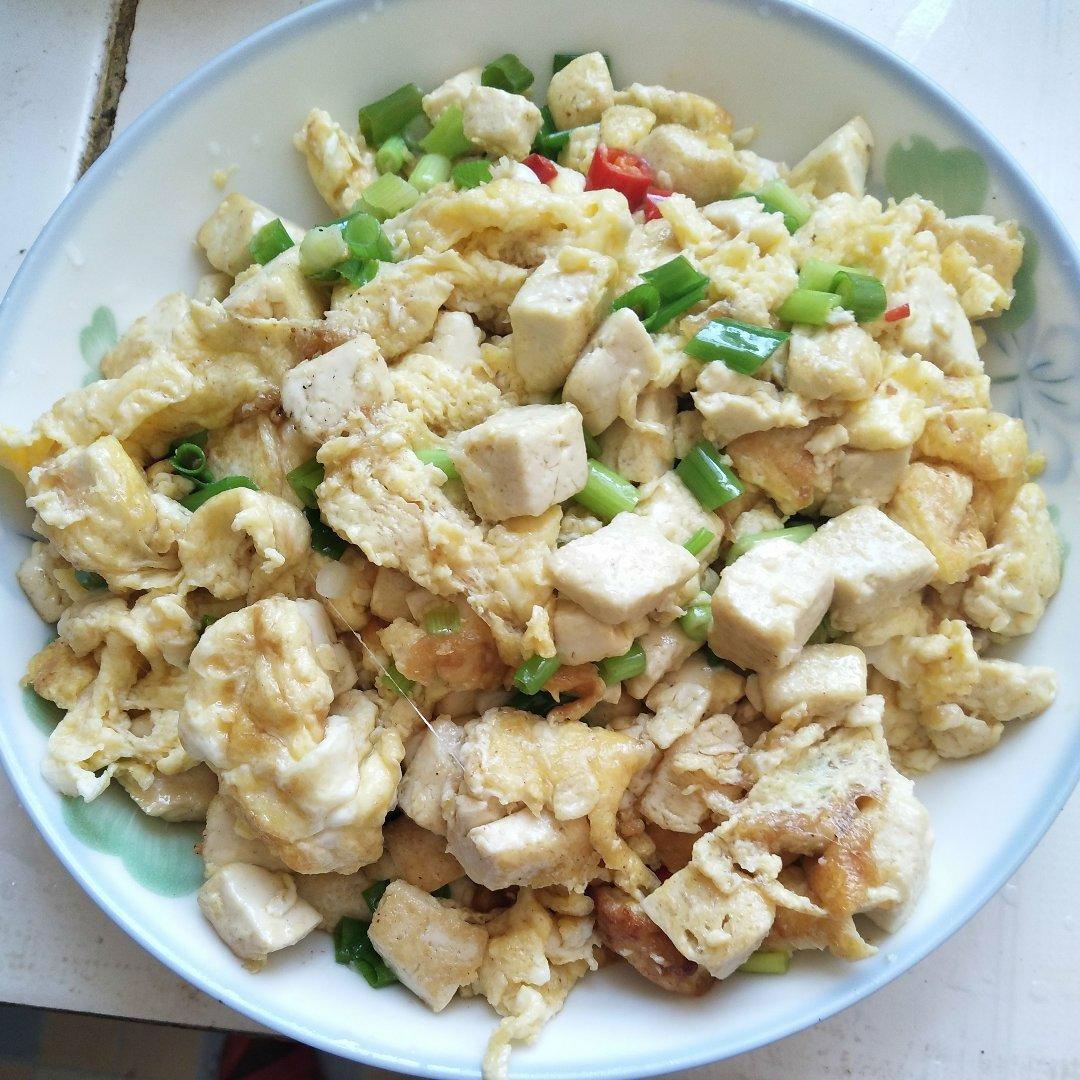 蛋包豆腐丁