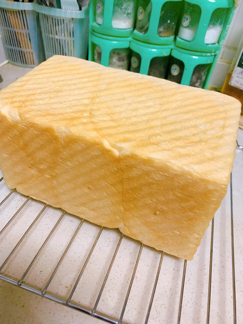 软到拿不起来的生吐司