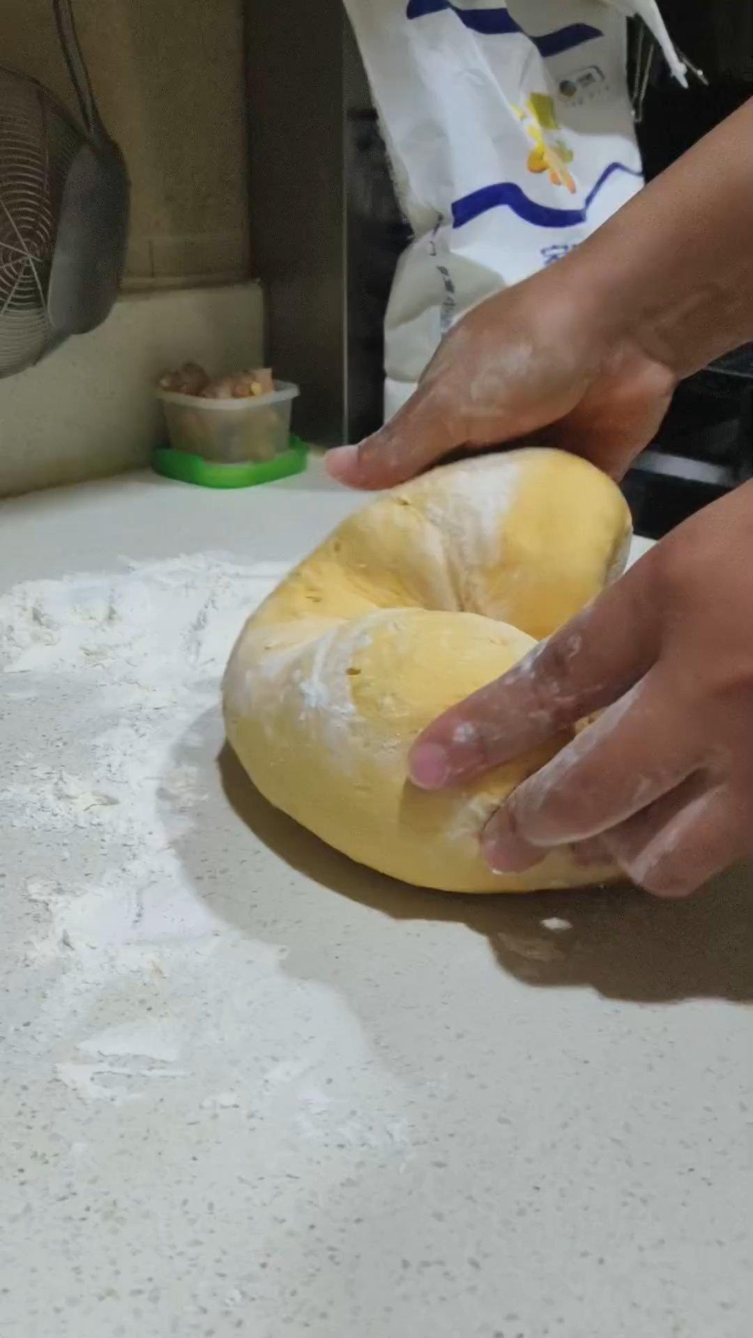 纯奶手撕吐司的做法 步骤1