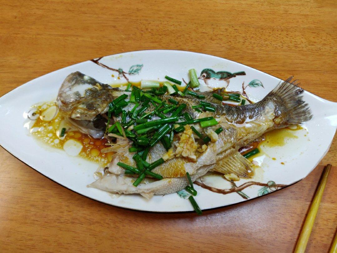 清蒸鲈鱼