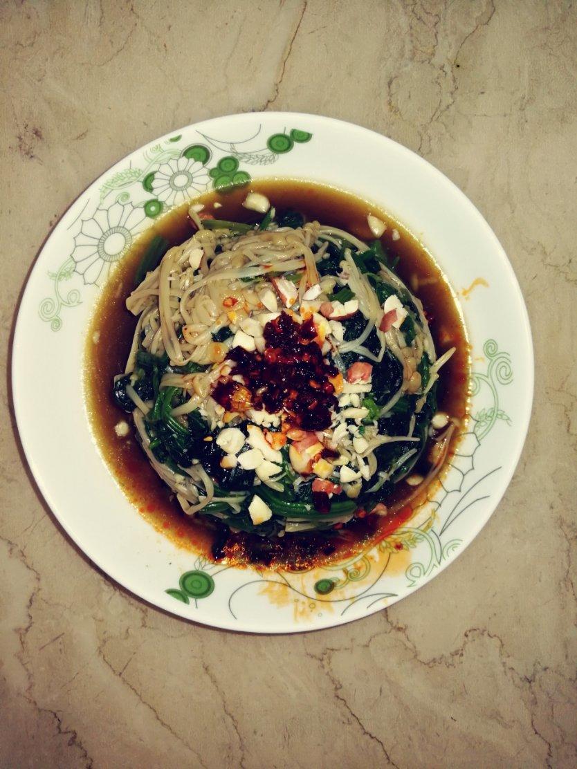 凉拌菠菜金针菇