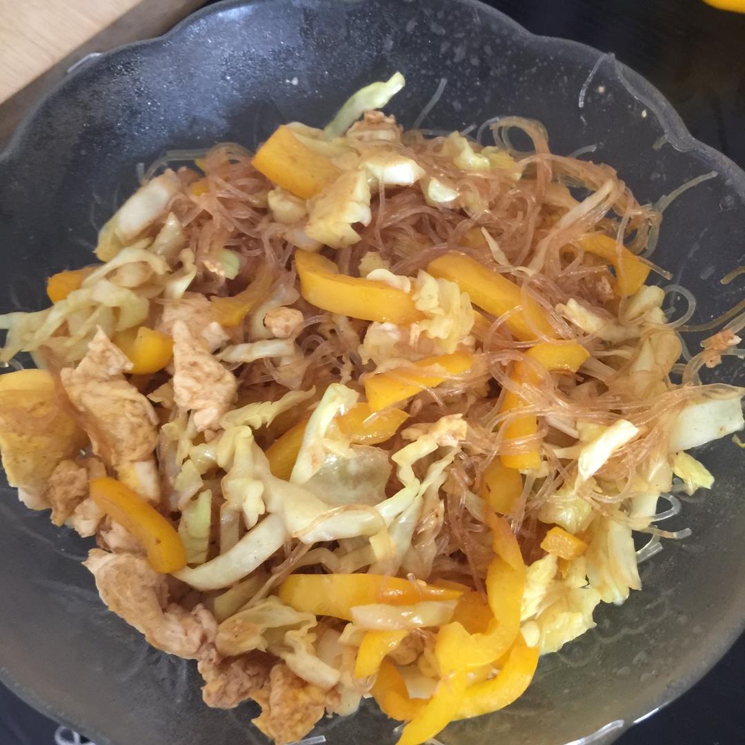 包菜粉丝炒鸡蛋