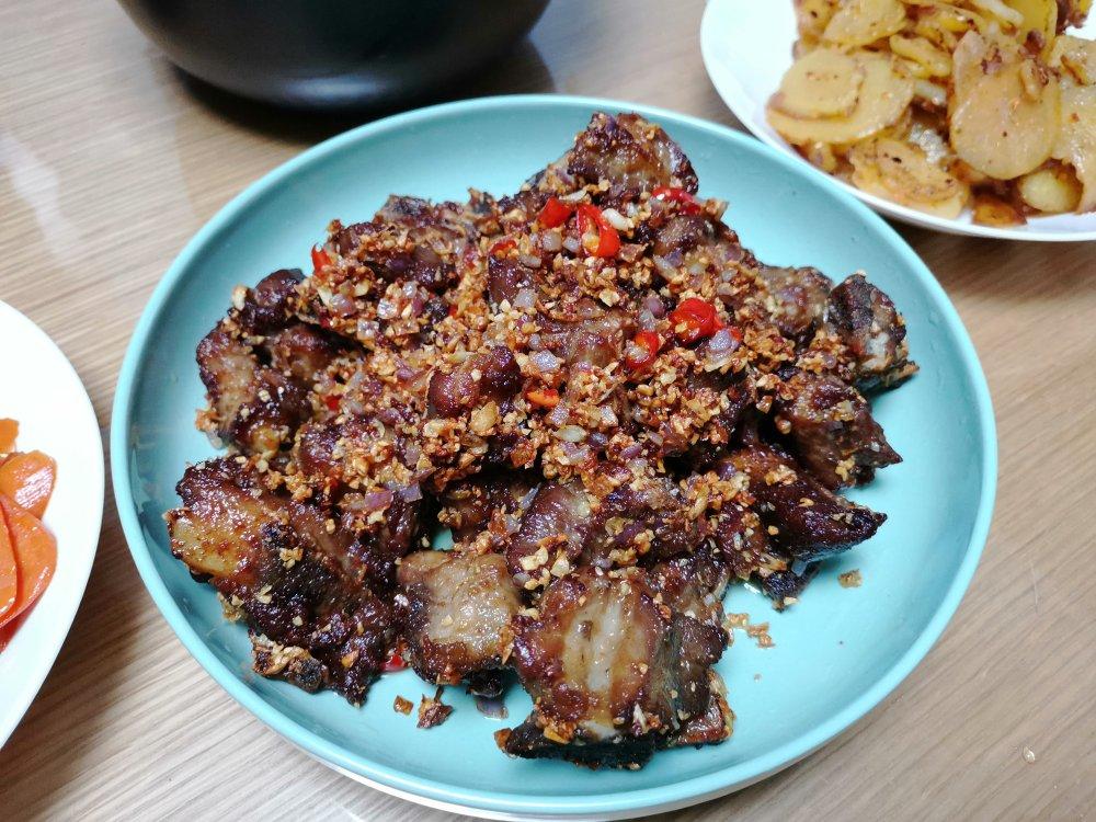 金牌蒜香排骨（先蒸后炸版）