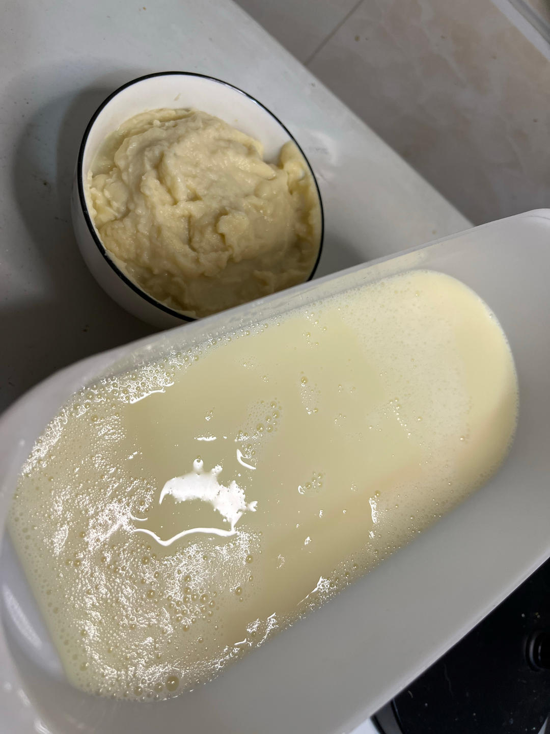 纯奶手撕吐司的做法 步骤1