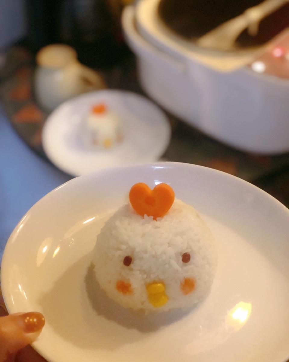 人见人爱花见花开🐤         三只小鸡日式咖喱饭