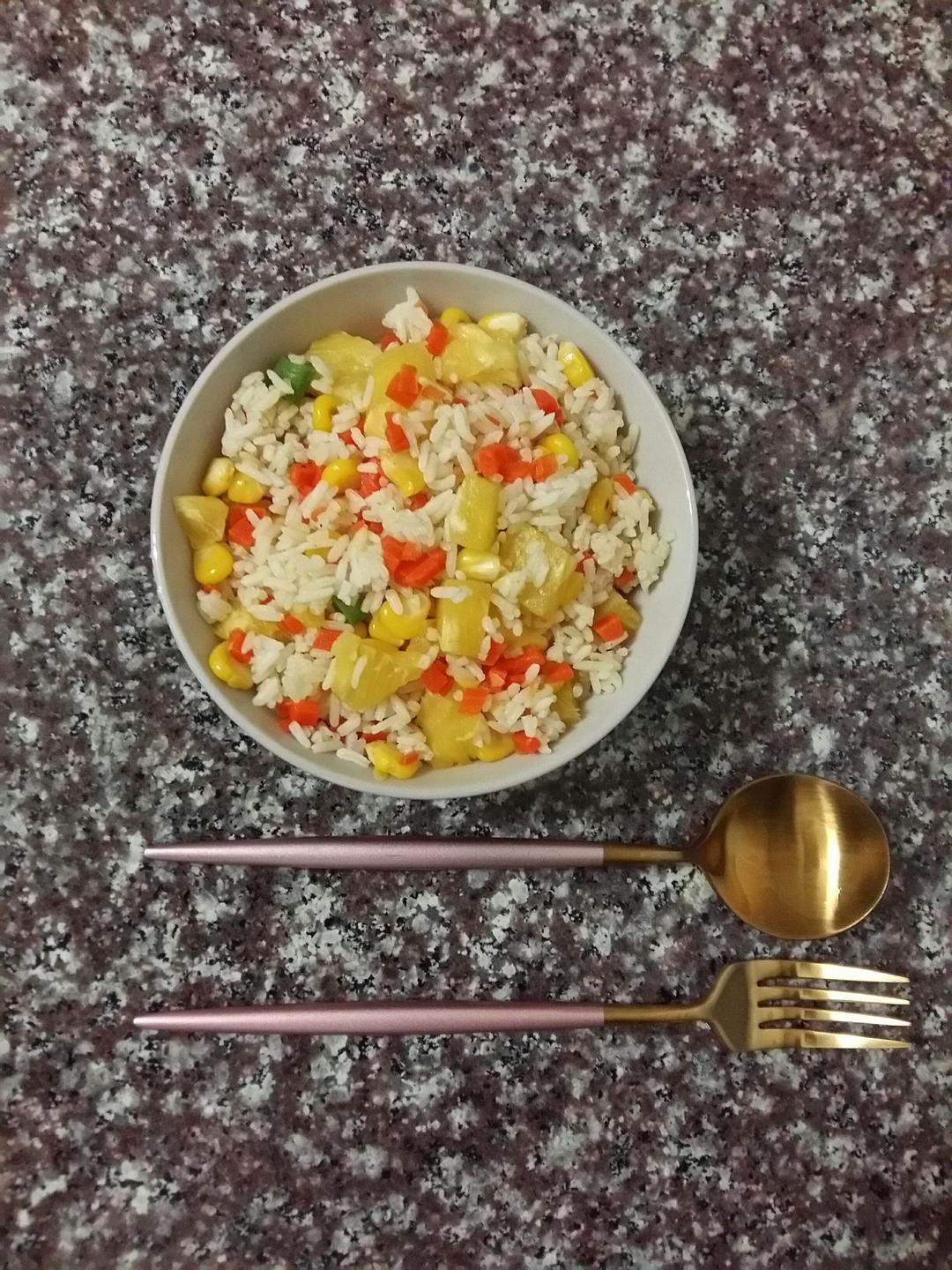 凤梨炒饭