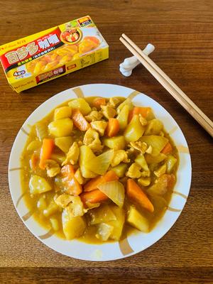 咖喱土豆鸡肉饭的做法 步骤7