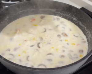 奶油蘑菇玉米汤的做法 步骤5