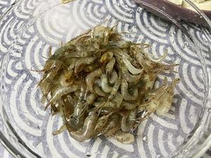 韭菜炒小河虾（香酥小河虾）的做法 步骤5