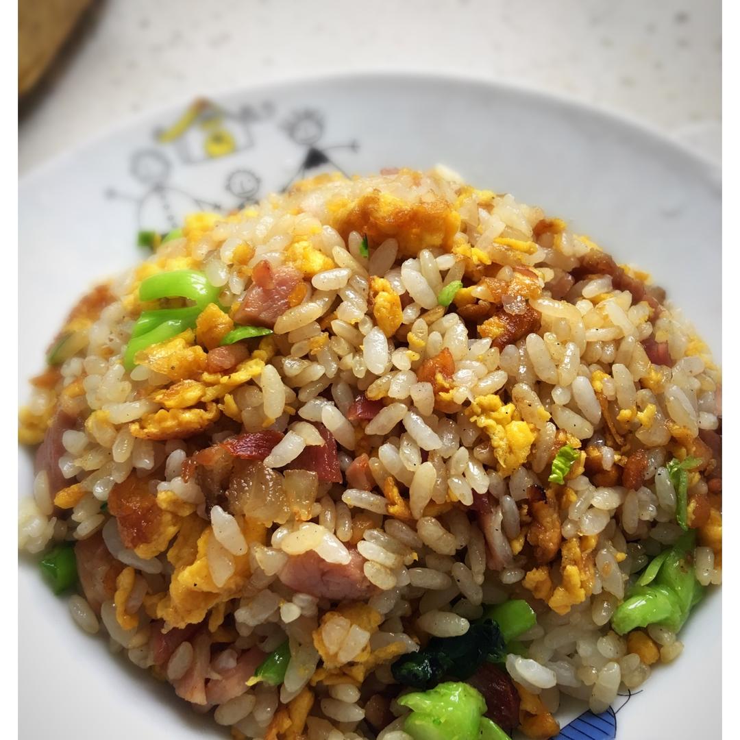 手机用户2854nxf5做的腊肉炒饭