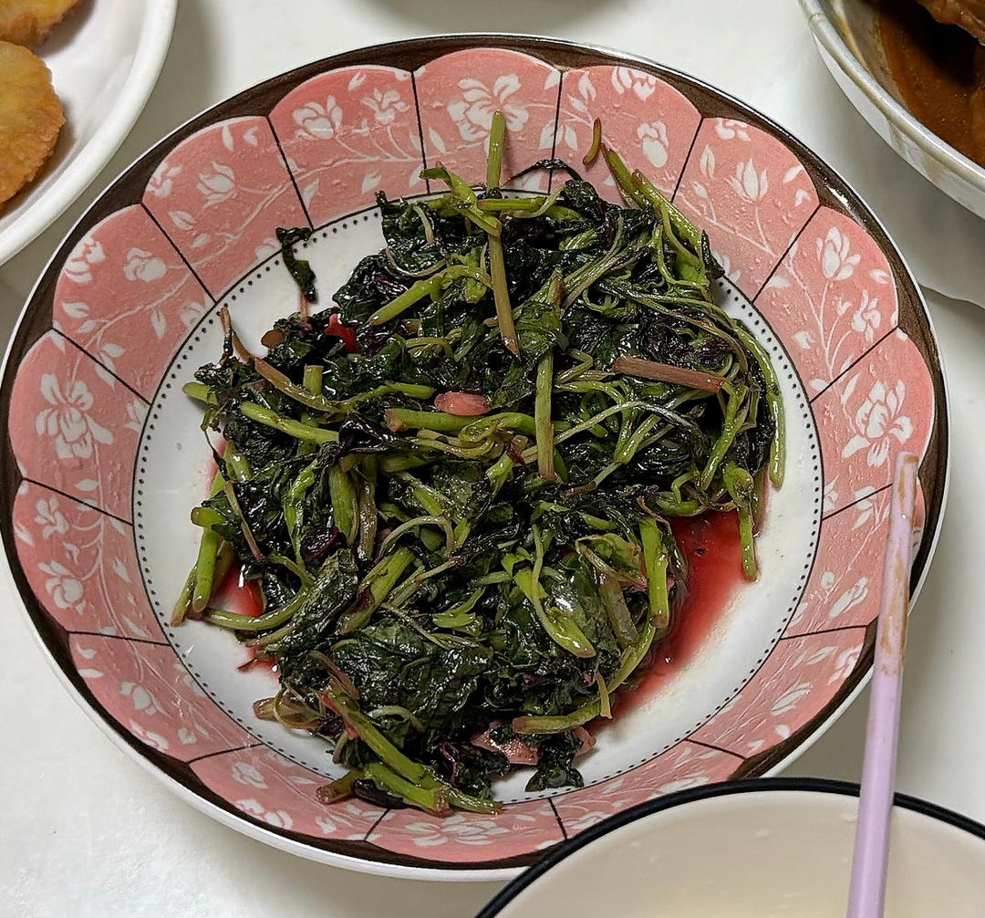 清炒红苋菜