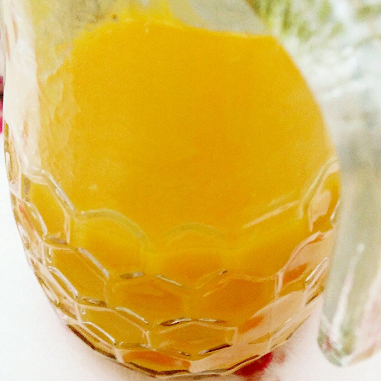 鲜榨芒果汁的做法 步骤3