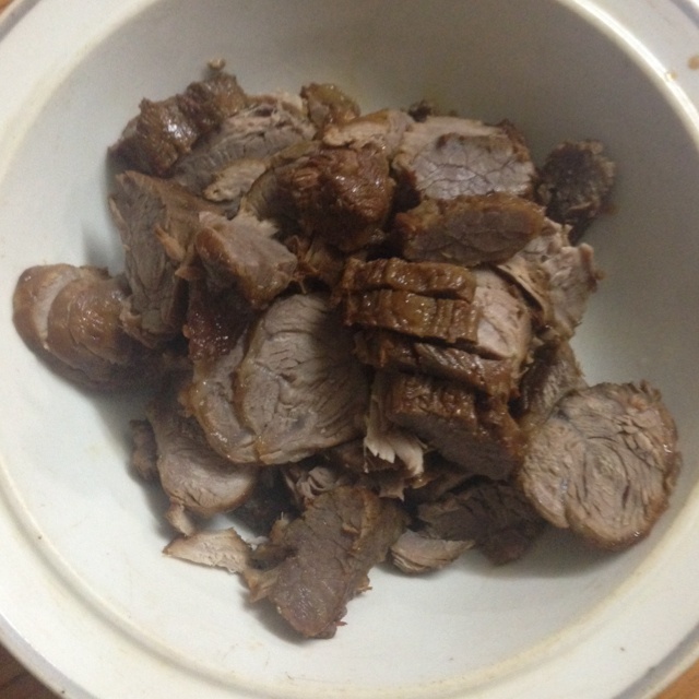 卤猪腿腱子肉
