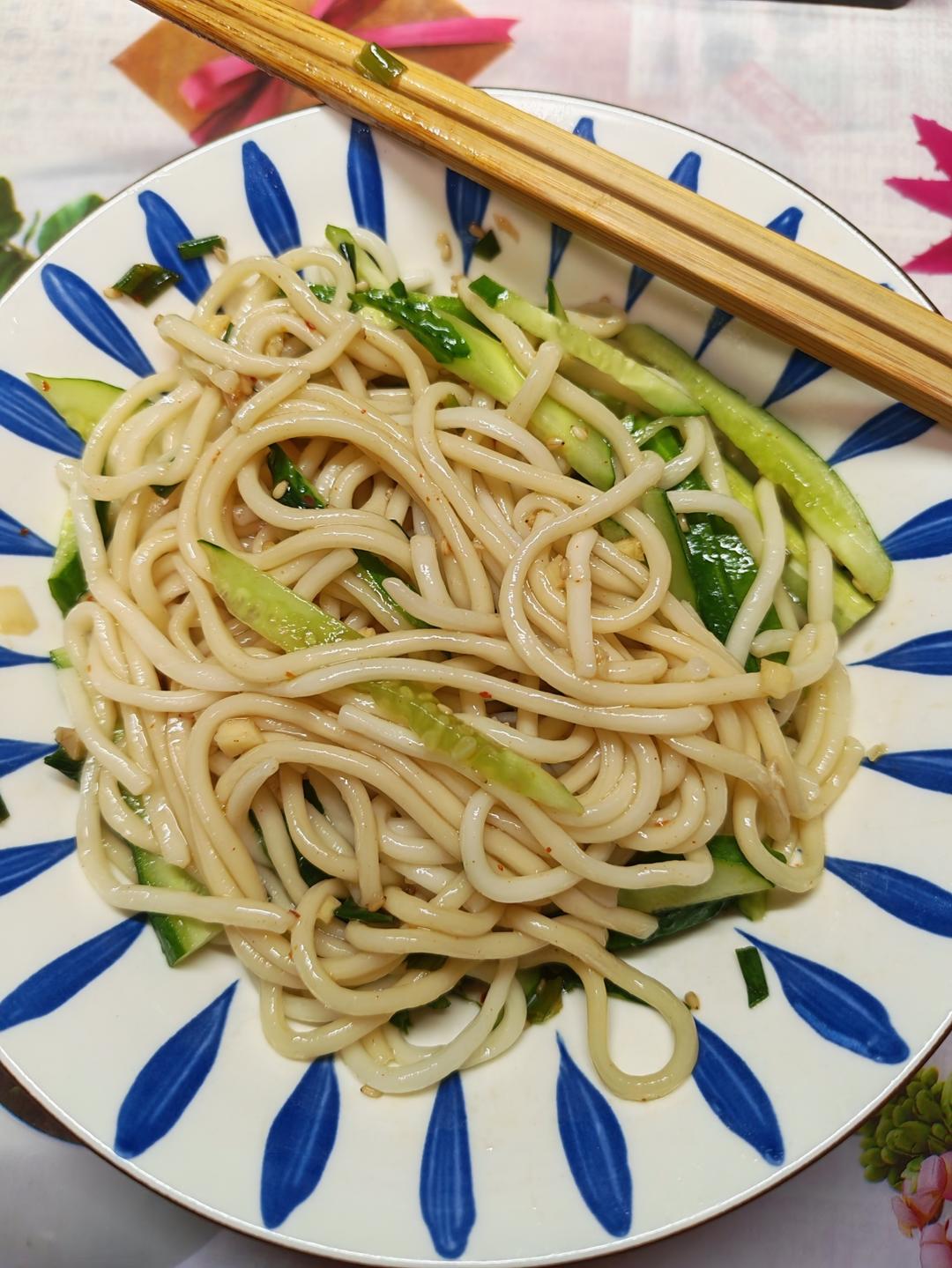 巨好吃㊙️酸辣凉拌面❗️十分钟搞定，简单快手❗️