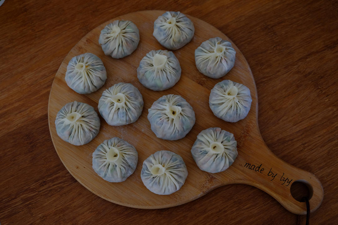 ㊙️无需揉面，一学就会的韭菜三鲜生煎包！