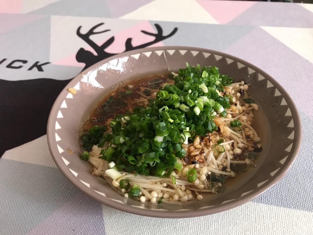 蒜蓉蒸金针菇