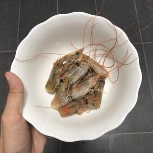 『2人食』虾，鱿鱼与番茄意大利面的做法 步骤3