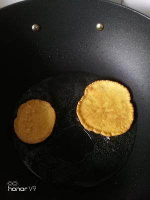 鸡蛋土豆饼的做法 步骤5