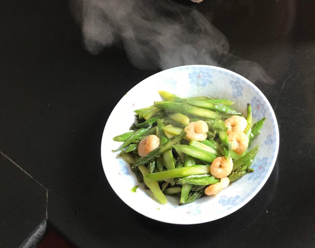 清炒芦笋虾仁