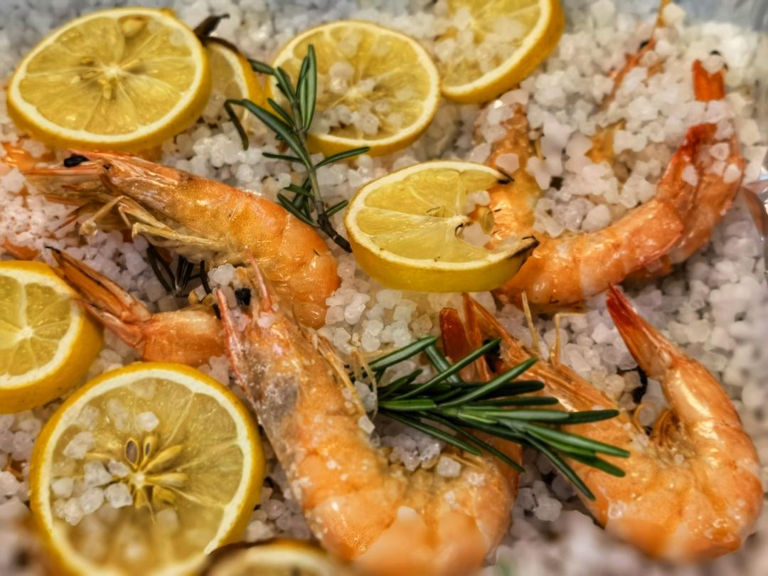 「盐焗大虾🦐」超简单又不伤锅的懒人烤箱盐焗法