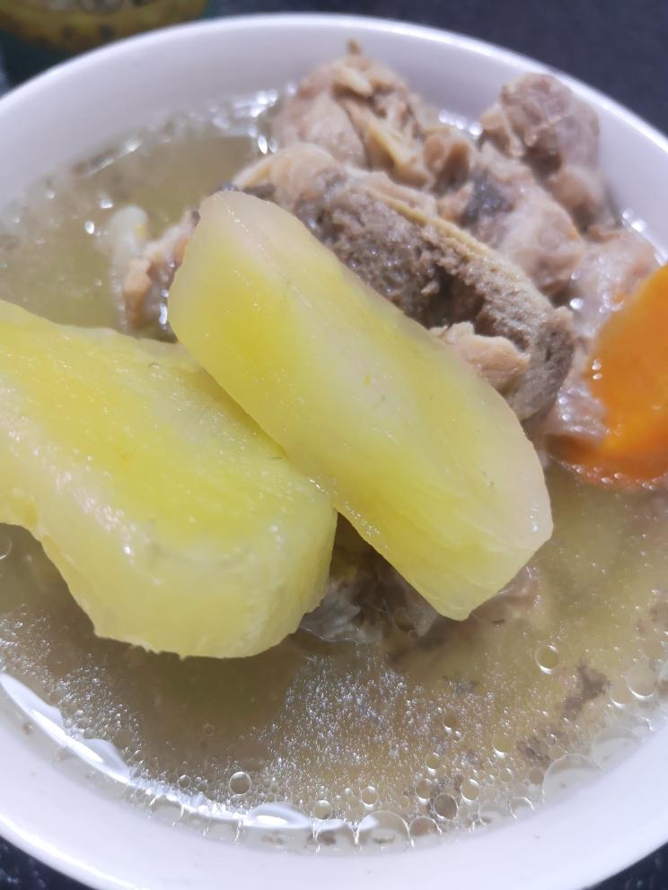 春季养生汤 清火润肺 雪莲果玉米排骨汤的做法步骤图 米饭也快乐 下厨房