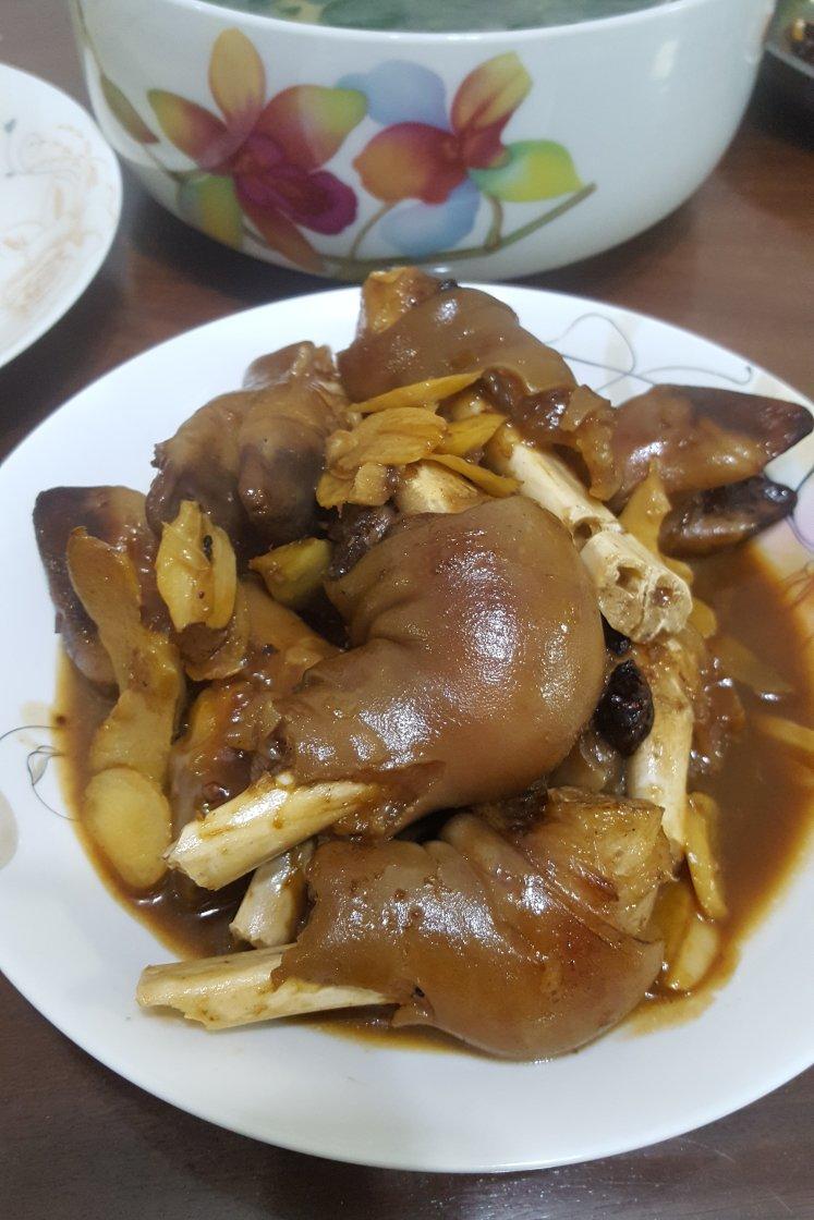 红烧羊蹄 看了就让你流口水的进补大菜