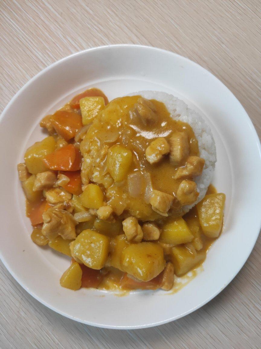 咖喱鸡肉饭