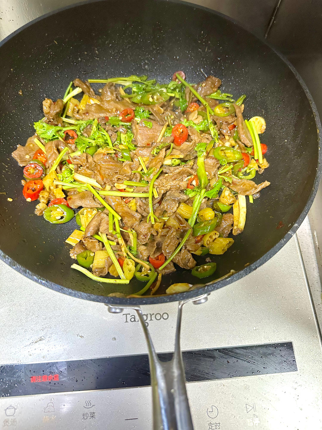 又滑又嫩的泡椒炒牛肉的做法