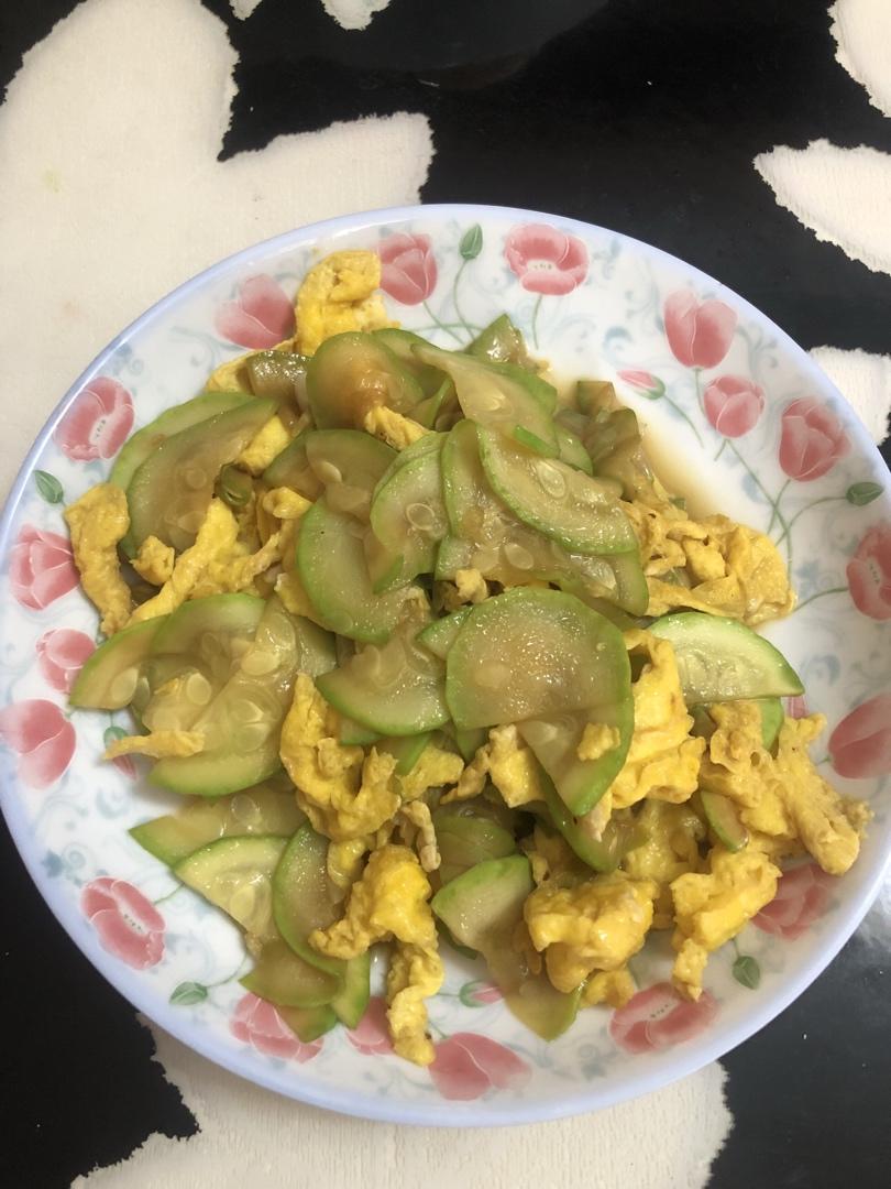 西葫芦炒鸡蛋(从不修图，拒绝夸张)