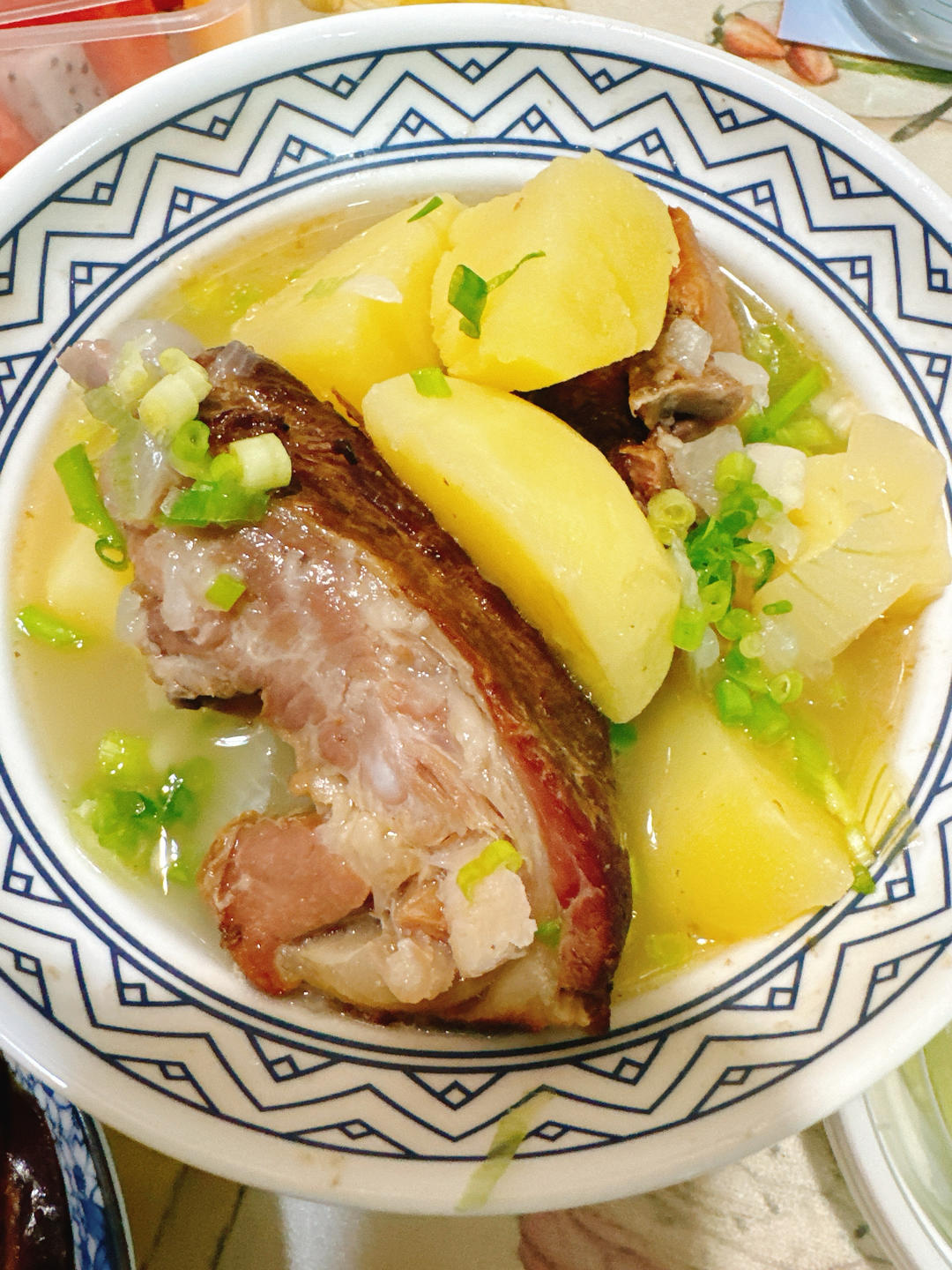 腊排骨炖土豆
