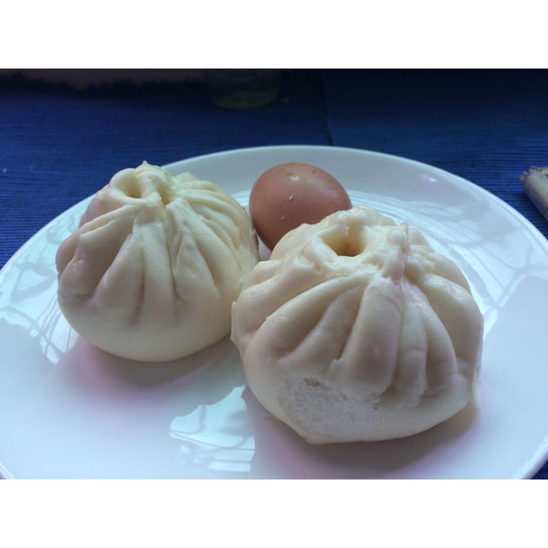 小荧同学做的西葫芦鸡蛋素馅包子