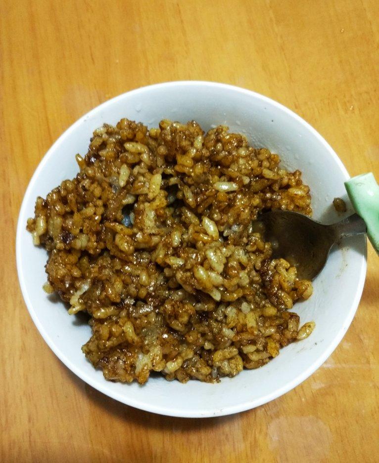 小时候的酱油炒饭