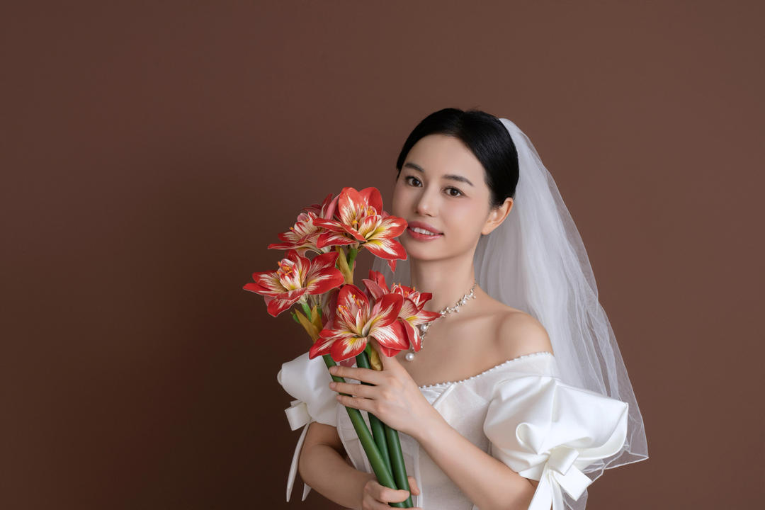 喜气洋杨女士
