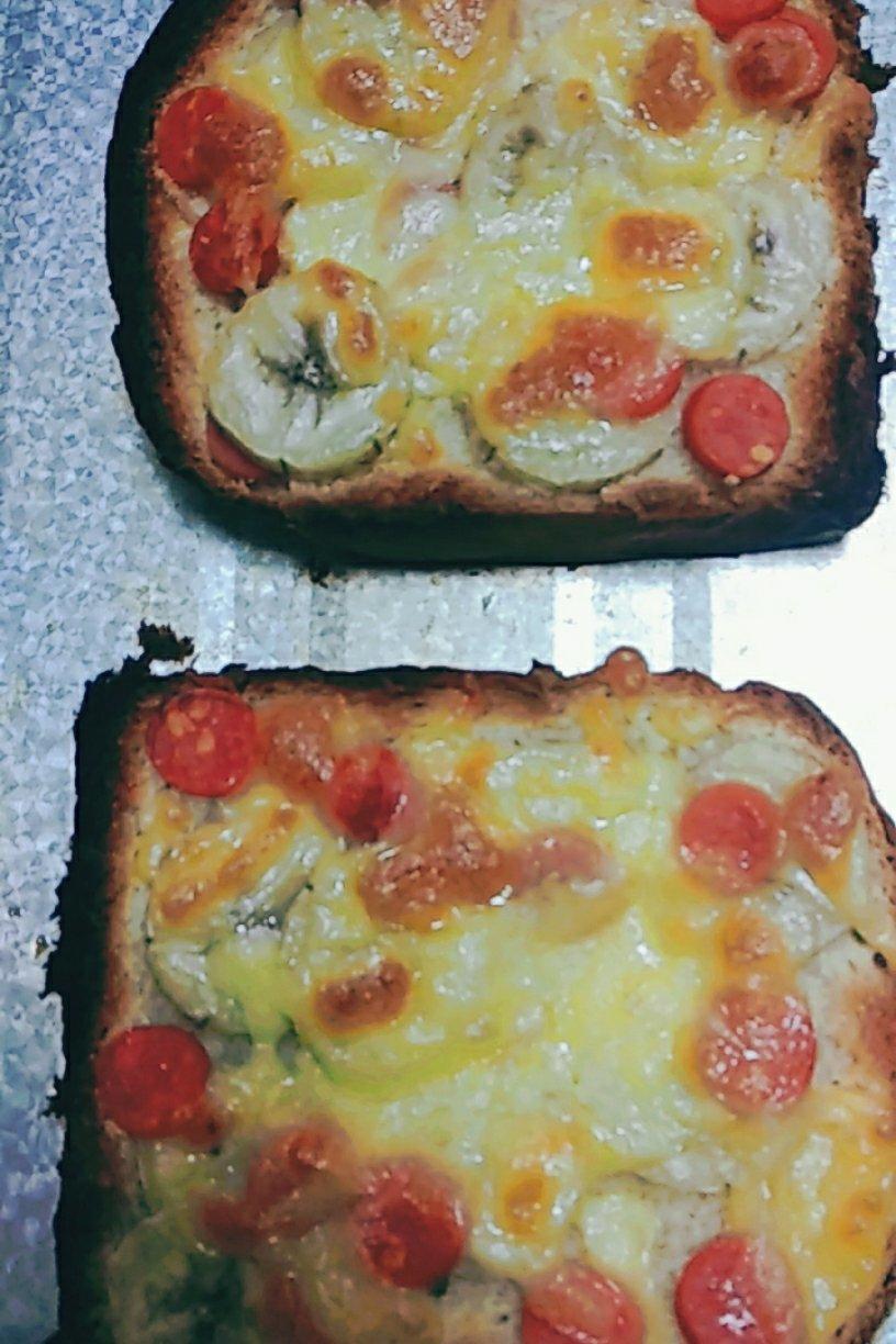 芝士面包片披萨