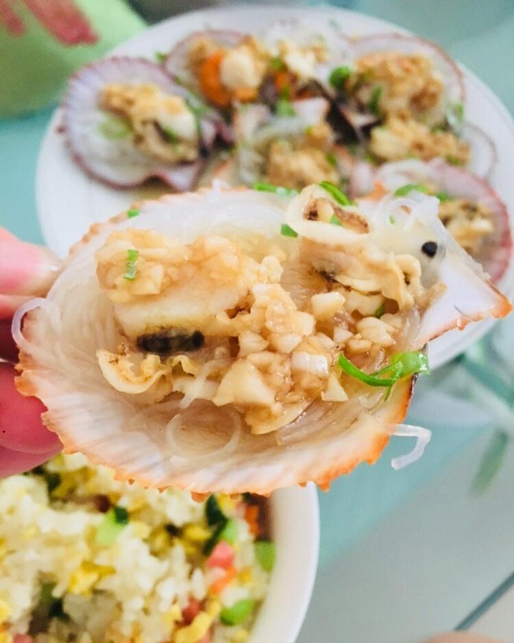 蒜蓉粉丝蒸扇贝