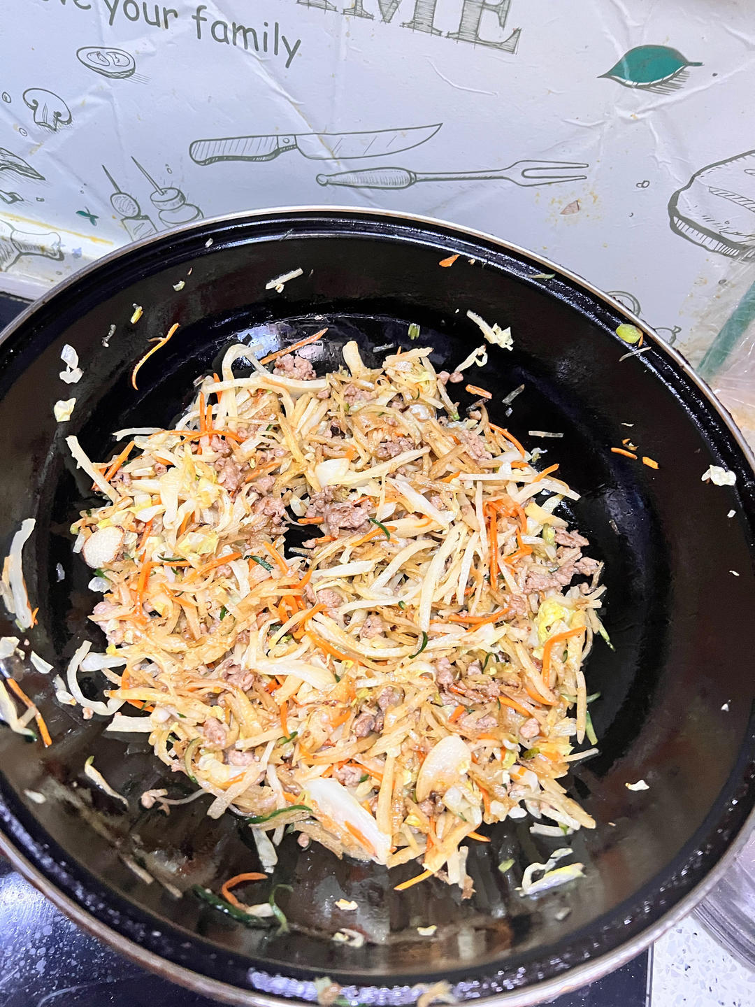 肉末圆白菜炒饼