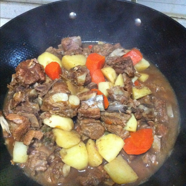 土豆炖排骨