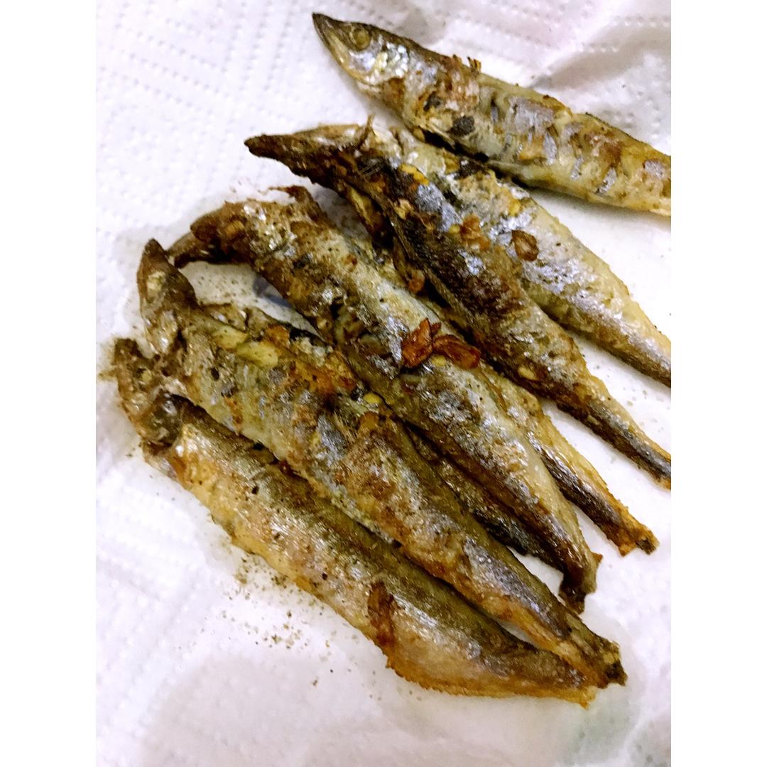 香煎椒盐多春鱼