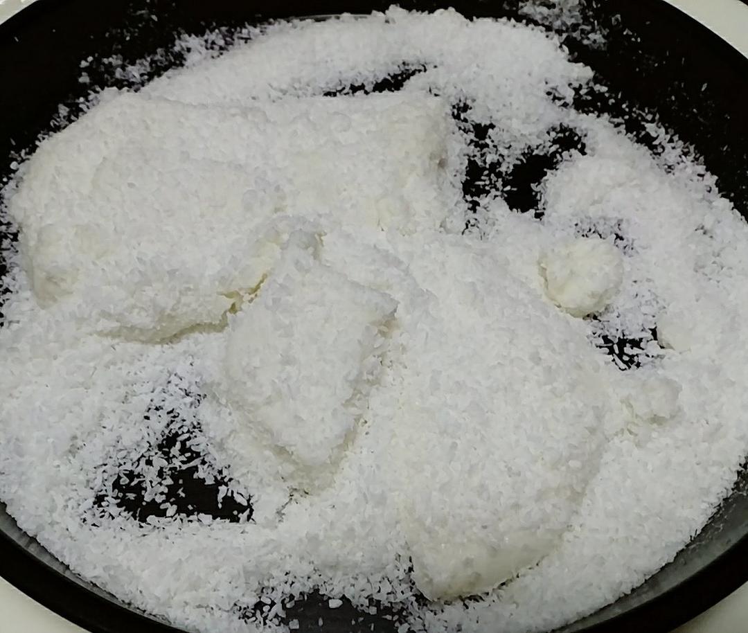 完胜85度C牛奶椰丝小方