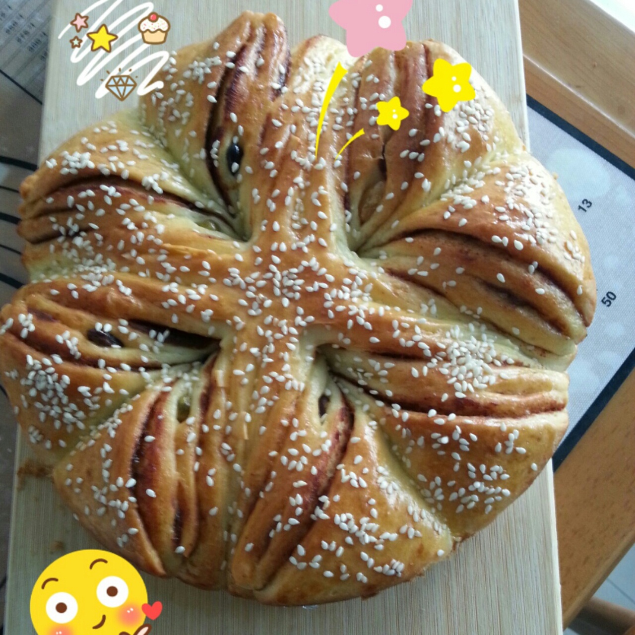 豆沙花式面包