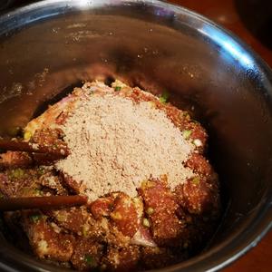 软糯酥烂的粉蒸排骨肉（自制五香粉腌料）的做法 步骤15