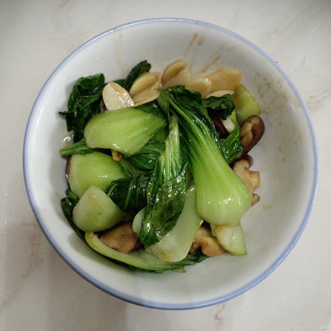 青菜烧香菇