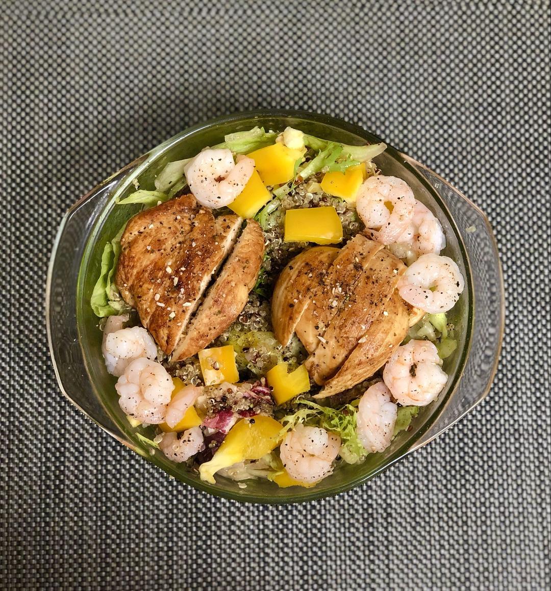 鸡胸肉藜麦沙拉的做法