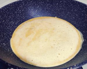 超绵软平底锅全麦快手鸡蛋饼（无油无糖无奶）的做法 步骤3
