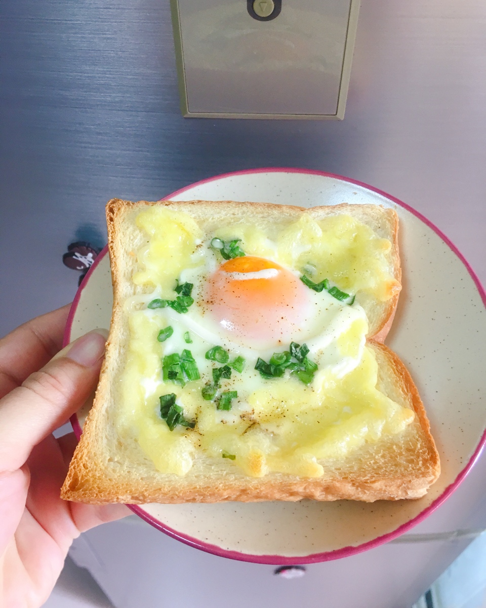 15分钟搞定一道烤箱菜丨快手美味早餐：鸡蛋芝士烤土司