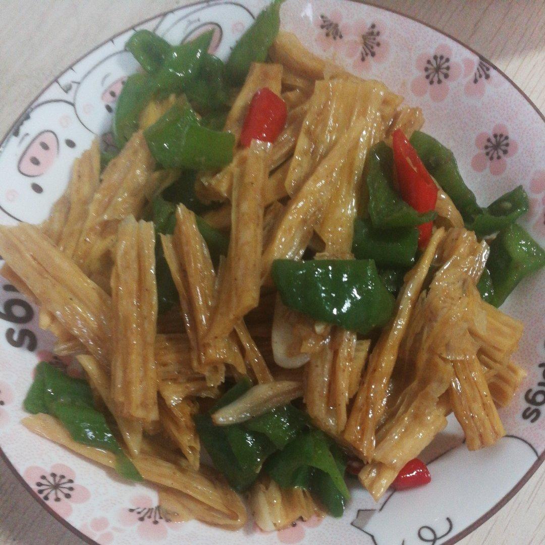 简单家常菜—辣炒腐竹