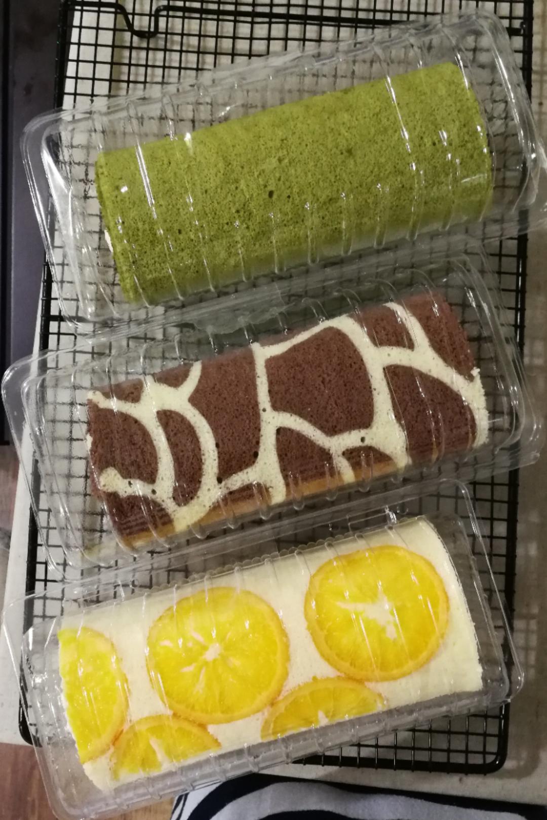 鲜榨香橙戚风卷