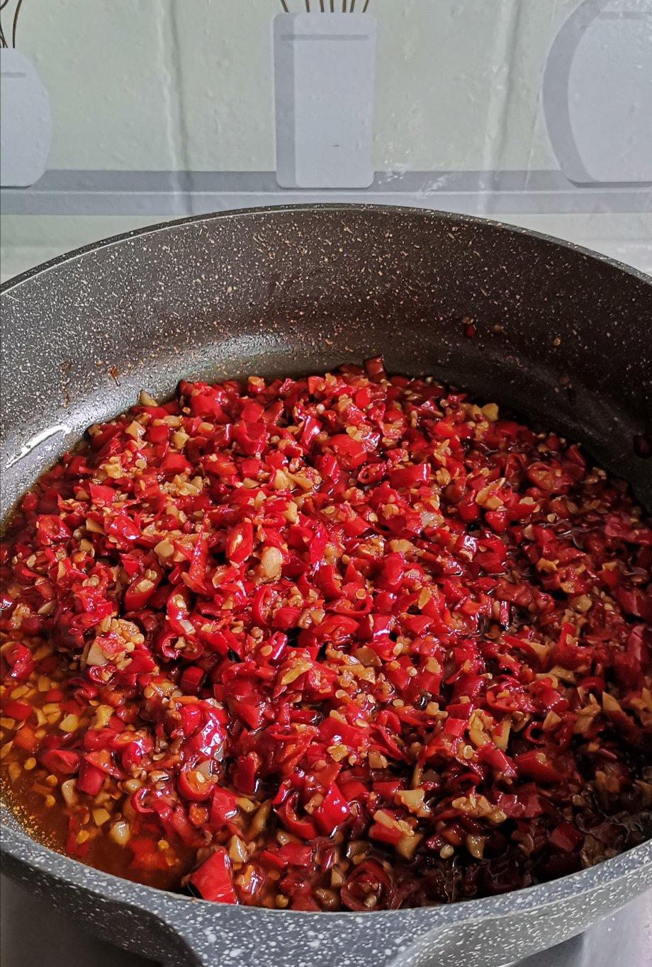 【蒜蓉辣椒酱】比烧烤店还好吃的自制辣酱